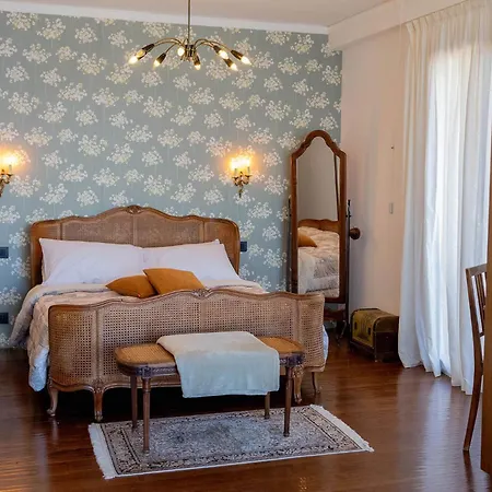 Bed and Breakfast Al 33 Giri à Cefalù Extérieur photo